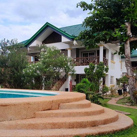 Blue Dolphin Hotel Malapascua Island 외부 사진