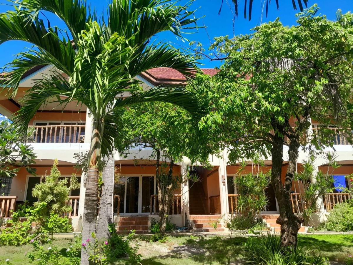 Blue Dolphin Hotel Malapascua Island 외부 사진